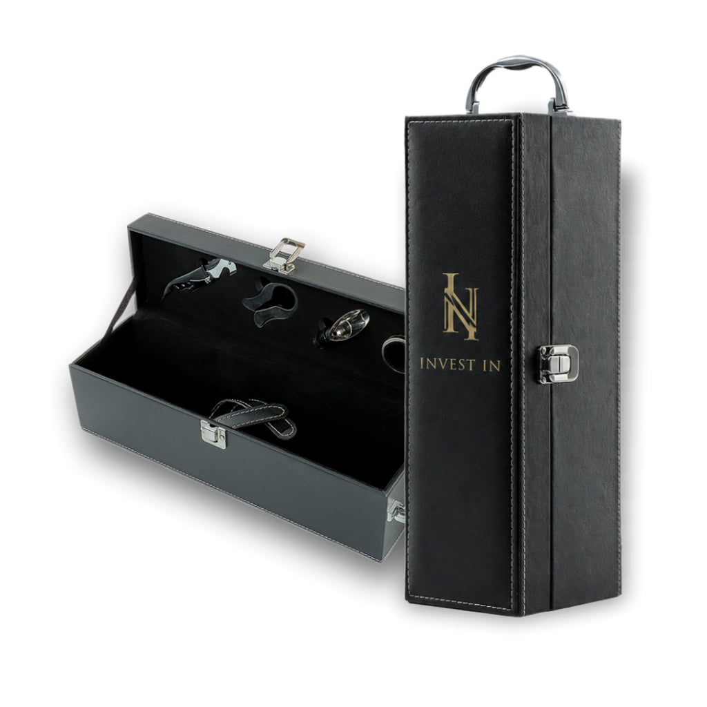 Kit Vinho 4 Peças Personalizado Maleta Couro Sintético Brinde Corporativo Premium - Presente Pais